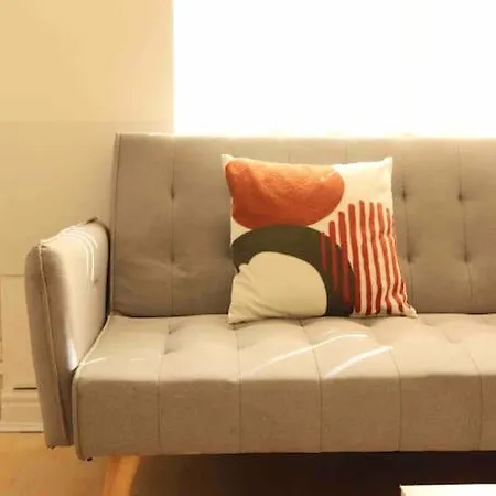 Stunning Free Wifi &parking Apartment *