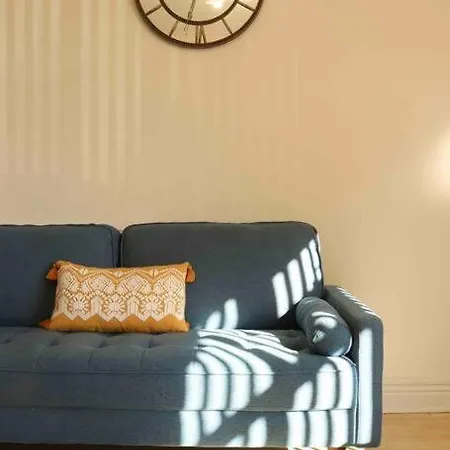 Apartment Stunning Free Wifi &parking Leeds (West Yorkshire)