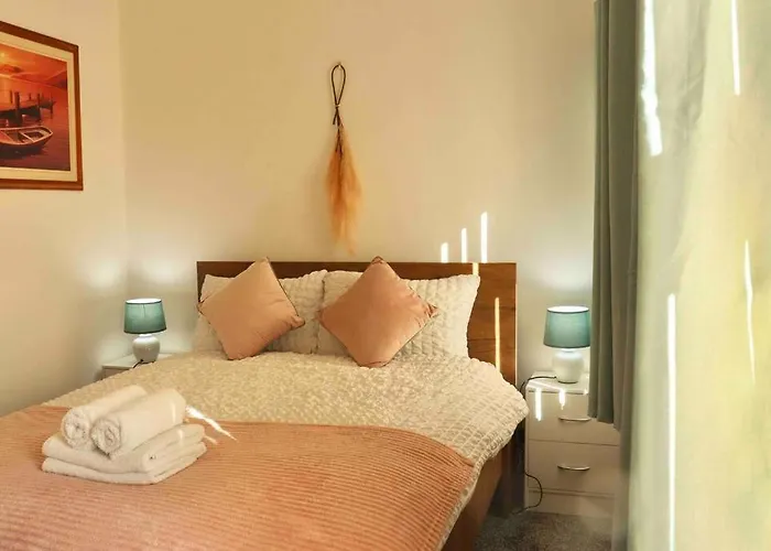 Stunning Free Wifi &parking * Leeds (West Yorkshire)