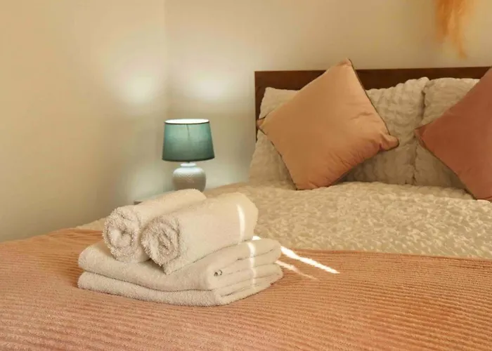 Stunning Free Wifi &parking Leeds (West Yorkshire)