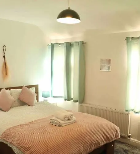 Apartment Stunning Free Wifi &parking Leeds (West Yorkshire)