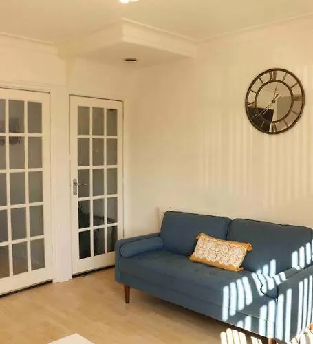 Stunning Free Wifi &parking Leeds (West Yorkshire)